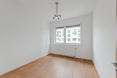 Pískařská, Modřany - Praha 4 | Pronájem, Byt 3+kk, 77 m²