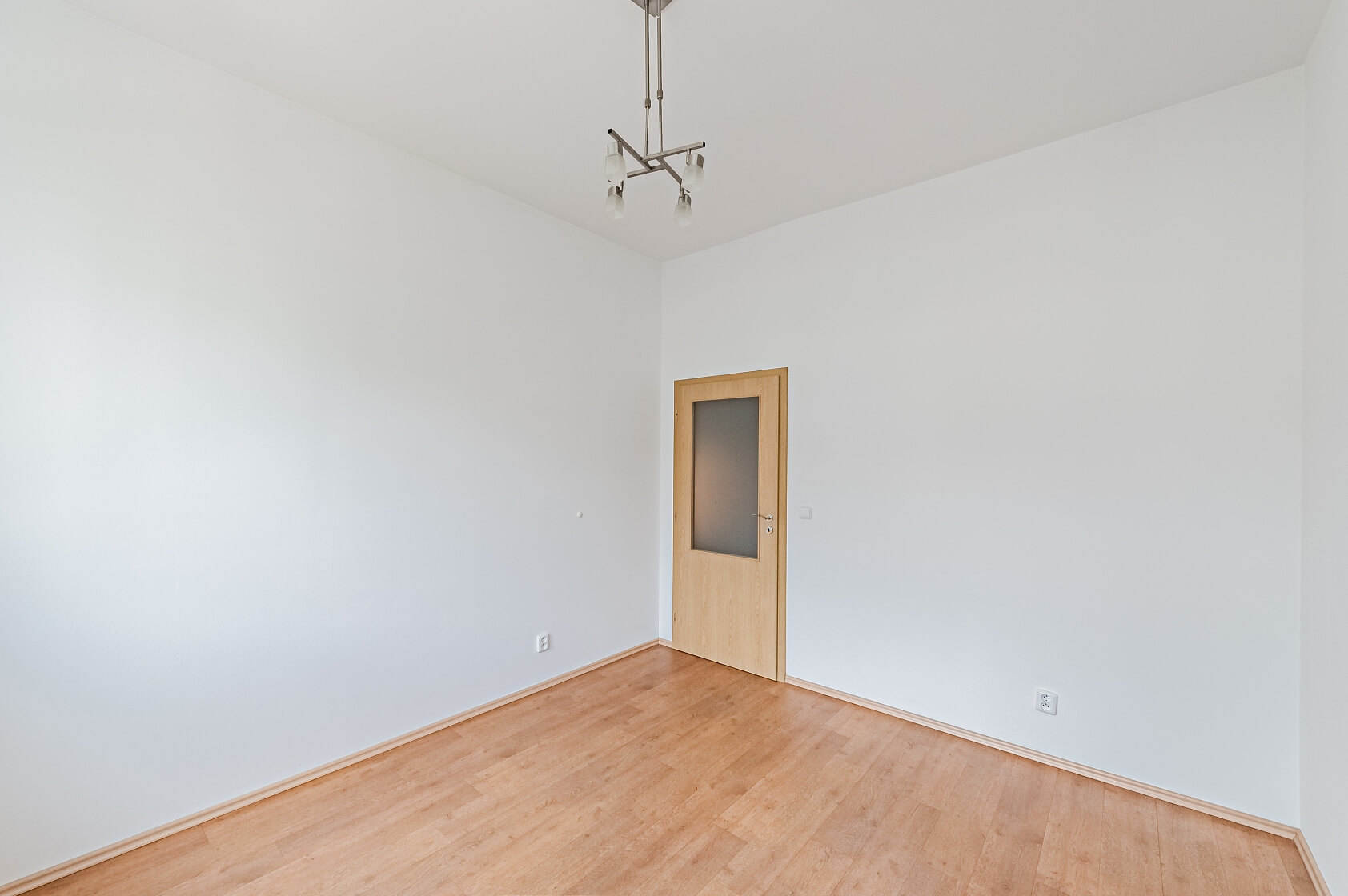 Pískařská, Modřany - Praha 4 | Pronájem, Byt 3+kk, 77 m²