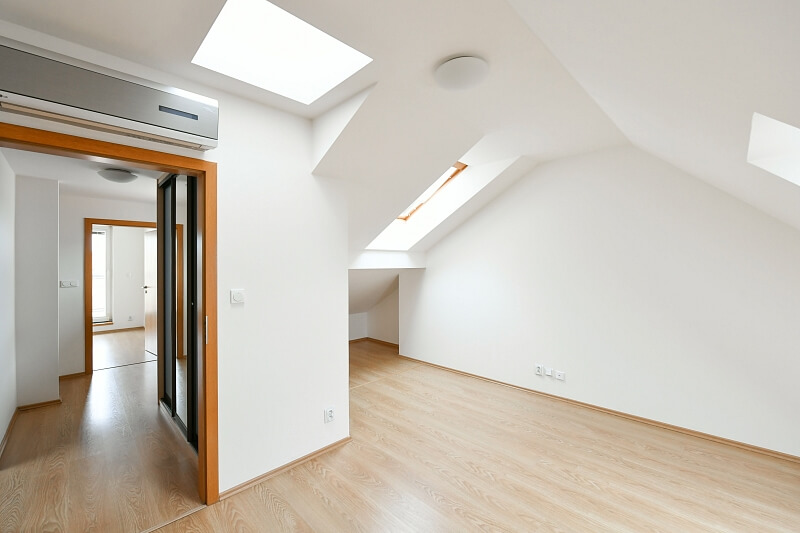 Ondříčkova, Žižkov - Praha 3 | Pronájem, Byt 4+kk, 142 m²