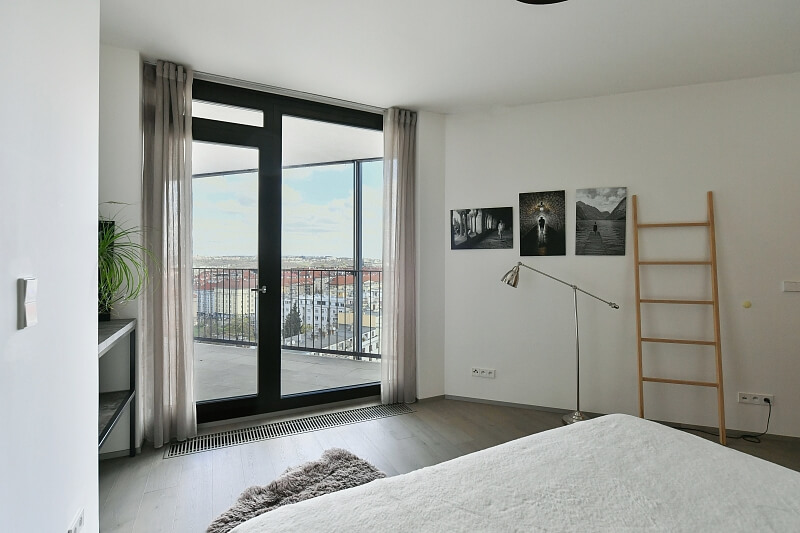 Pitterova, Žižkov - Prague 3 | Sale, Apartment Three-bedroom (4+kk), 180 m²