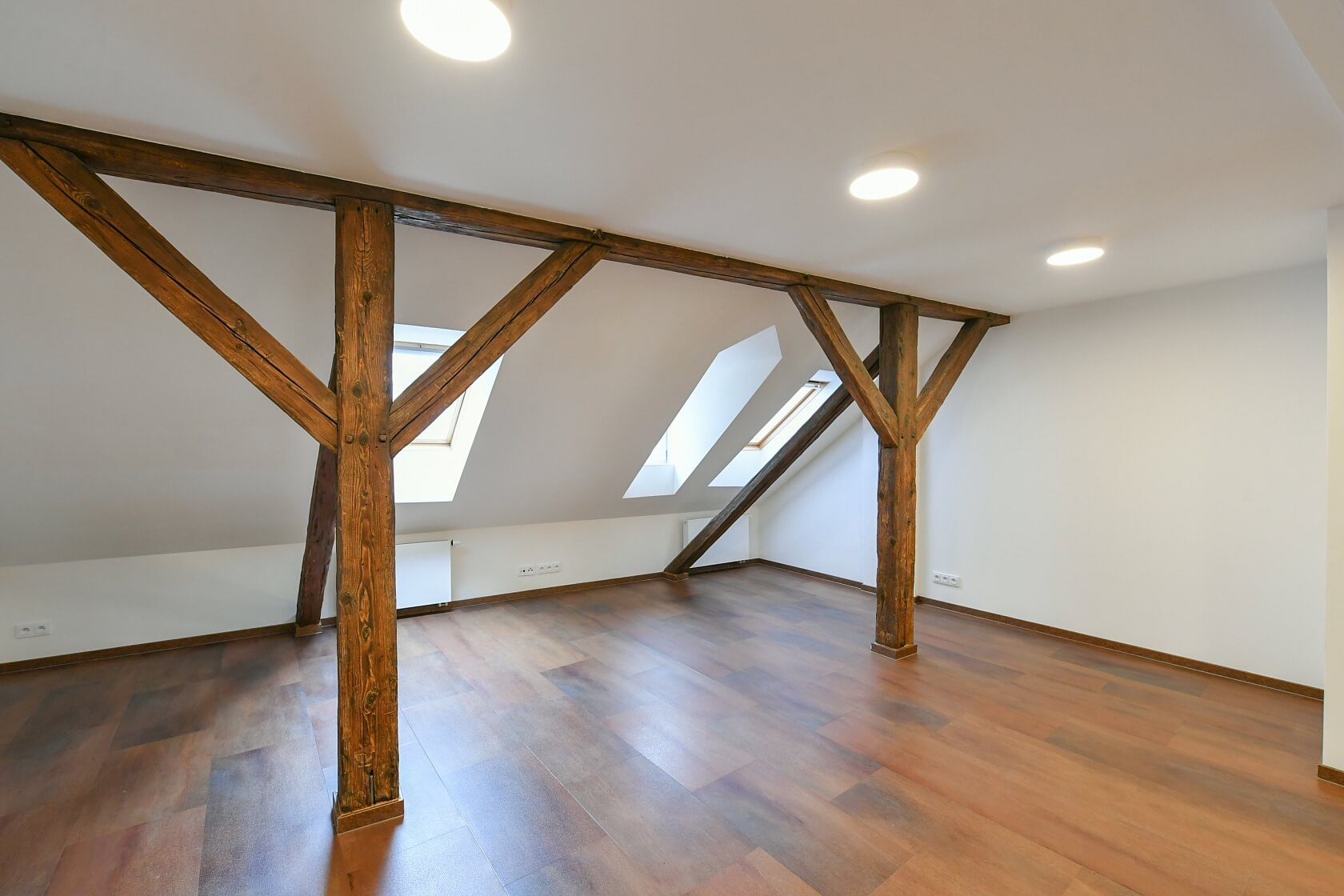 Spálená, Nové Město - Praha 1 | Pronájem, Byt 2+kk, 69 m²