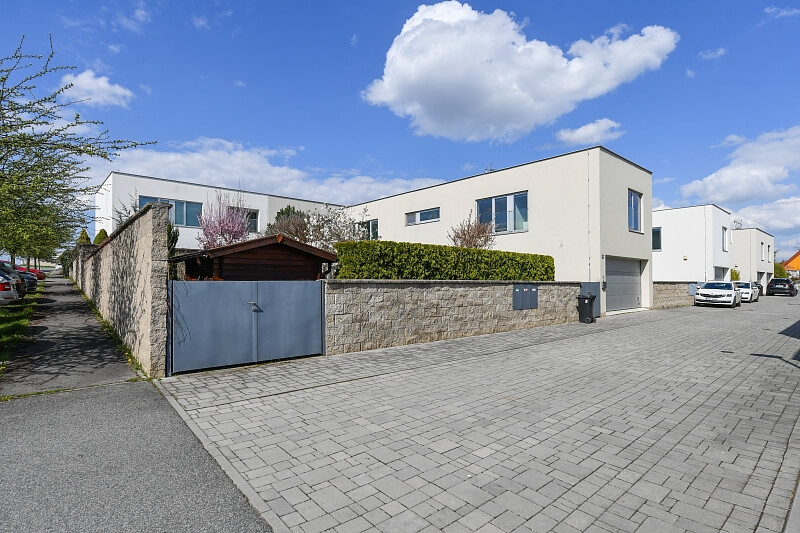 Terasy V, Unhošť - Kladno | Rent, House Three-bedroom (4+kk), 168 m²