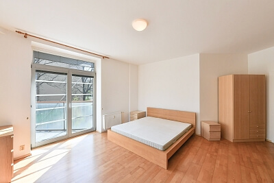 Na Okraji, Veleslavín - Prague 6 | Sale, Apartment Three-bedroom (4+kk), 202 m²