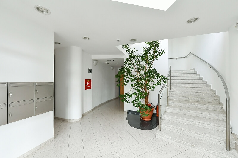 Pod Klaudiánkou, Podolí - Praha 4 | Pronájem, Byt 2+kk, 42 m²