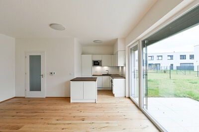 Kurta Hubera, Čakovice - Prague 9 | Rent, House Three-bedroom (4+kk), 131 m²