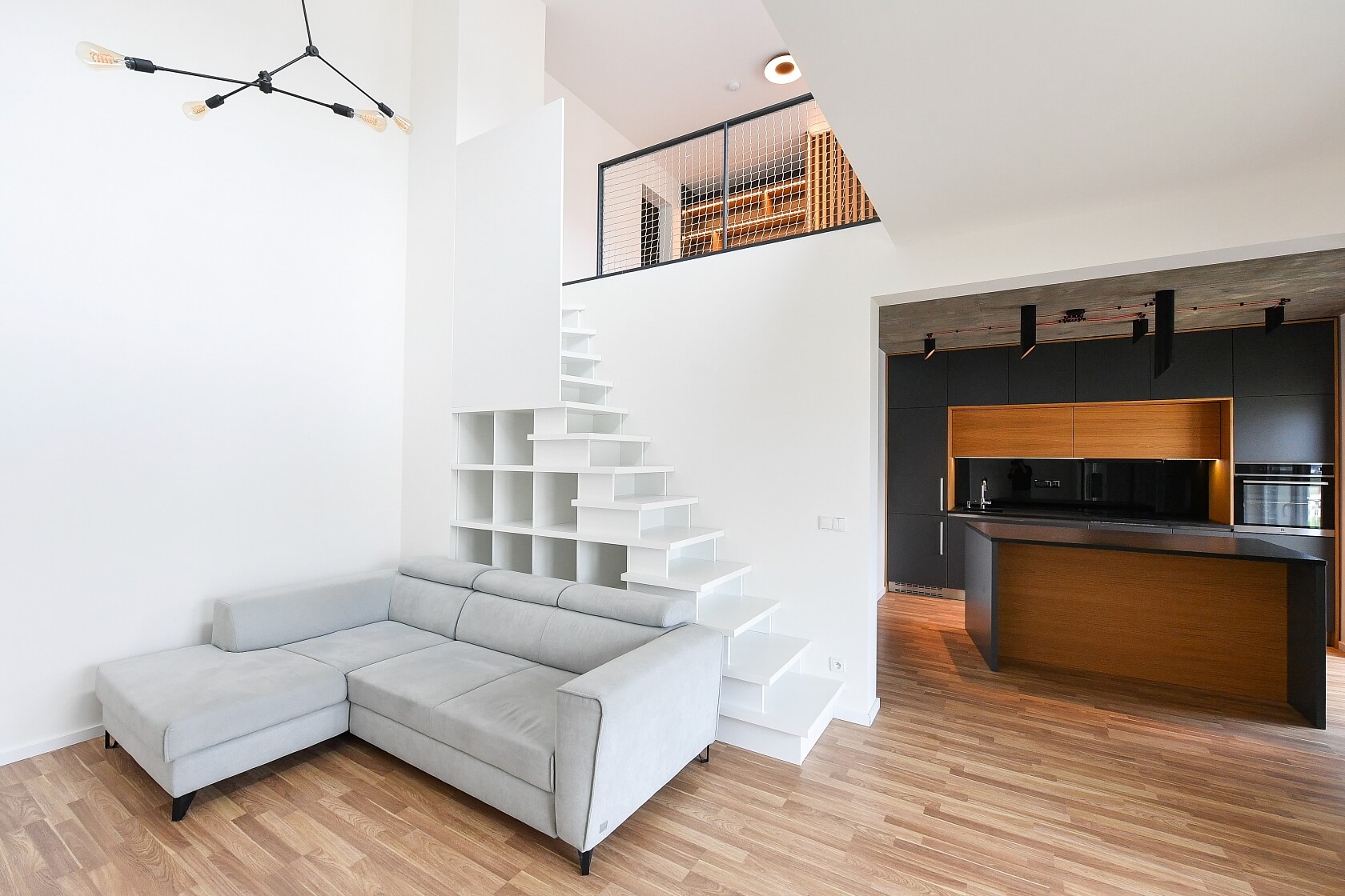 Novovysočanská, Libeň - Praha 9 | Pronájem, Byt 2+kk, 77 m²