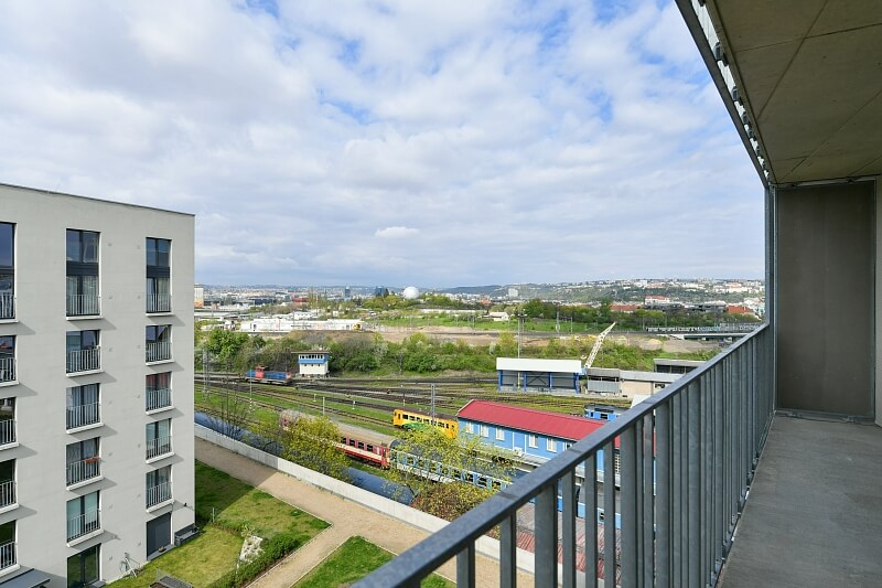 Novovysočanská, Libeň - Prague 9 | Rent, Apartment One-bedroom (2+kk), 77 m²