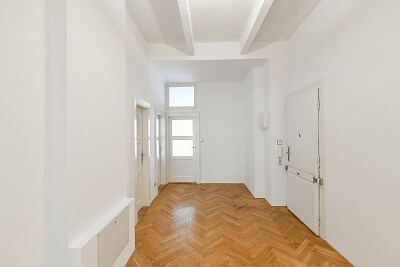 V. P. Čkalova, Bubeneč - Praha 6 | Pronájem, Byt 3+1, 104 m²