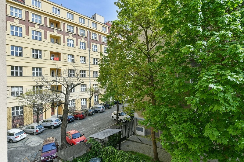 Baranova, Žižkov - Prague 3 | Sale, Apartment Two-bedroom (3+1), 99 m²