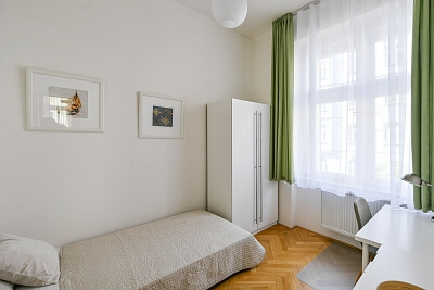 Krkonošská, Vinohrady - Prague 2 | Rent, Apartment Two-bedroom (3+1), 81 m²