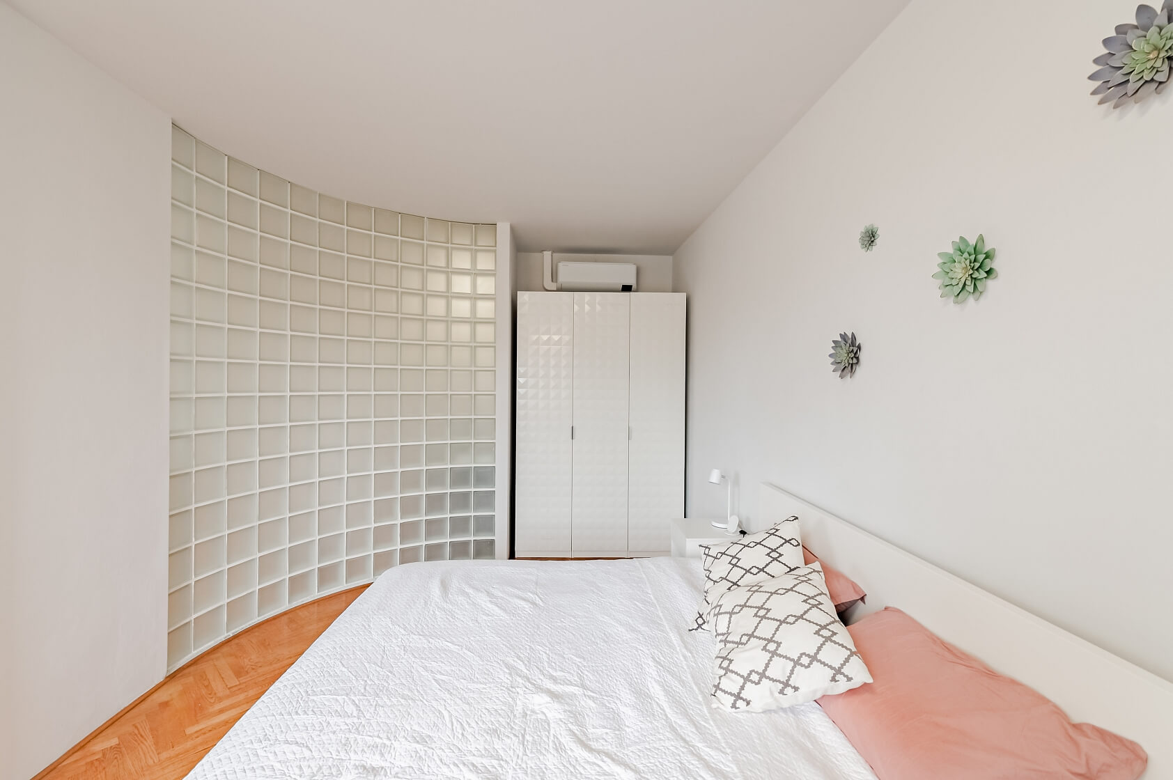 Sokolovská, Karlín - Prague 8 | Sale, Apartment Three-bedroom (4+1), 139 m²