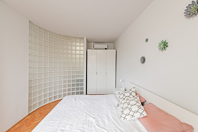 Sokolovská, Karlín - Prague 8 | Sale, Apartment Three-bedroom (4+1), 139 m²