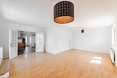 Čiklova, Nusle - Prague 4 | Rent, Apartment Two-bedroom (3+1), 203 m²