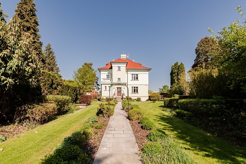 Československé armády, Kouřim - Kolín | Prodej, Rodinný dům 7+1, 428 m²