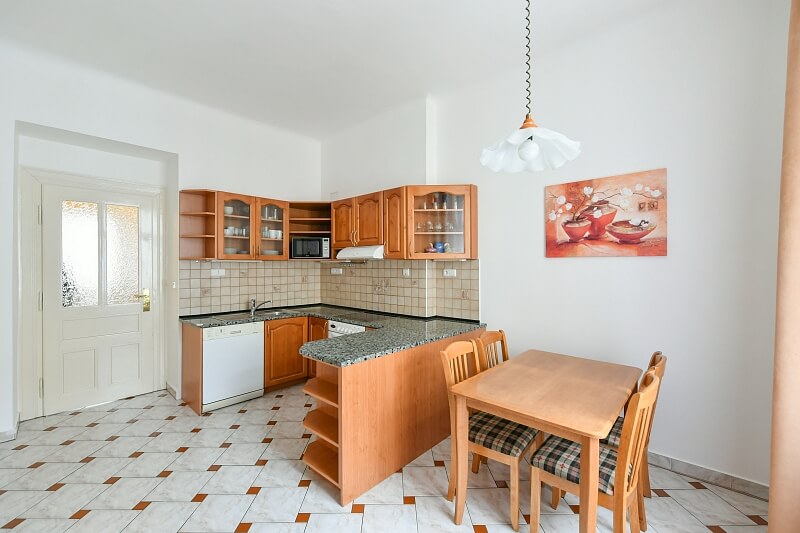 Dřevná, Nové Město - Praha 2 | Pronájem, Byt 2+1, 80 m²