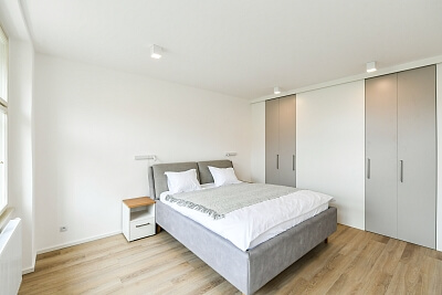 Domažlická, Žižkov - Praha 3 | Pronájem, Byt 2+kk, 52 m²