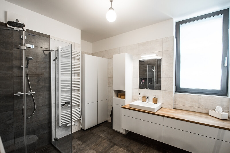 U Mlýnského kanálu, Karlín - Prague 8 | Sale, Apartment Two-bedroom (3+kk), 93 m²