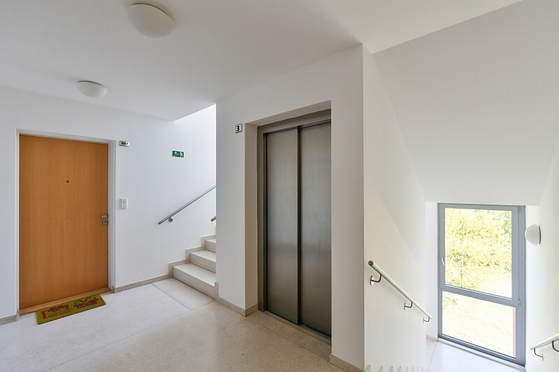 Naardenská, Liboc - Praha 6 | Pronájem, Byt 3+kk, 100 m²