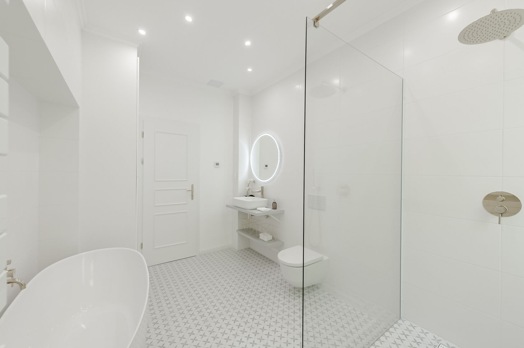 Vřídelní, Karlovy Vary - Karlovy Vary | Sale, Apartment Three-bedroom (4+1), 127 m²