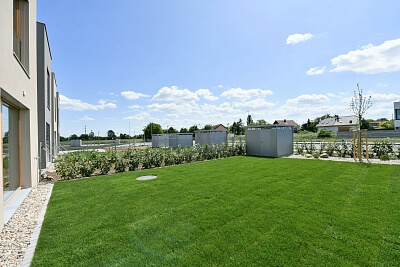 Artistů, Horní Počernice - Prague 9 | Rent, House Three-bedroom (4+kk), 123 m²