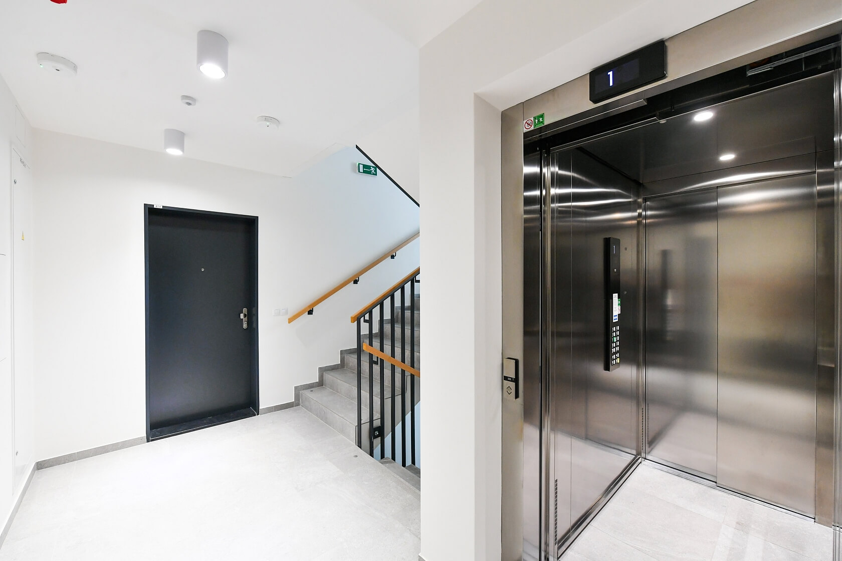 Krásova, Žižkov - Prague 3 | Rent, Apartment Two-bedroom (3+kk), 80 m²