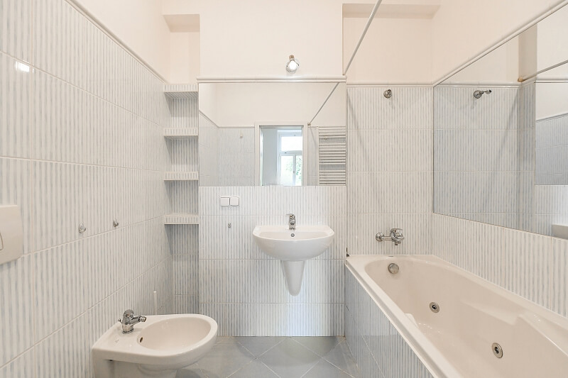 Nad Štolou, Holešovice - Praha 7 | Pronájem, Byt 3+kk, 90 m²