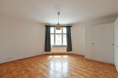 Lucemburská, Žižkov - Prague 3 | Rent, Apartment One-bedroom (2+kk), 65 m²