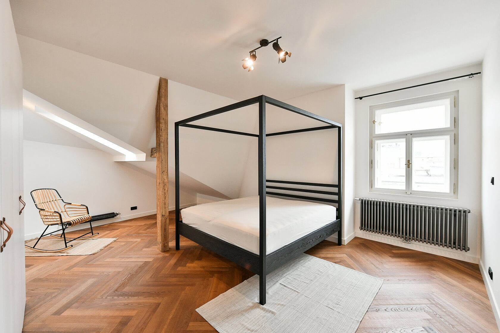 Petrské náměstí, Nové Město - Prague 1 | Rent, Apartment Two-bedroom (3+kk), 96 m²