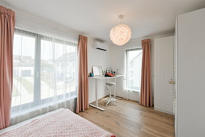 Patočkova, Horoměřice - Praha-západ | Sale, House Five-bedroom (6+kk), 180 m²