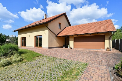 Starobabická, Babice - Praha-východ | Prodej, Rodinný dům 4+kk, 186 m²
