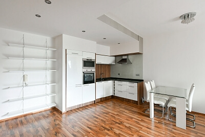 Silurská, Hlubočepy - Prague 5 | Rent, Apartment One-bedroom (2+kk), 81 m²