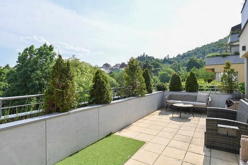 Zderazská, Radotín - Praha 5 | Pronájem, Byt 4+kk, 180 m²