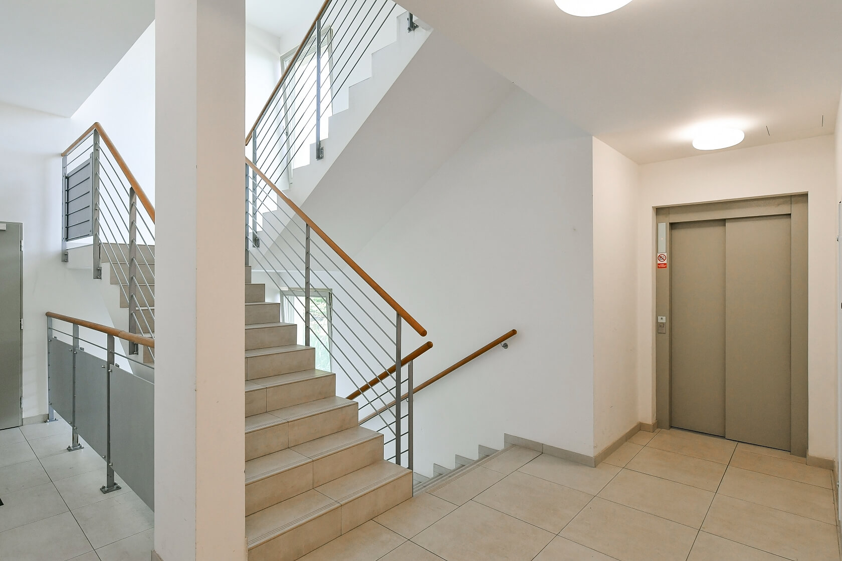 Zderazská, Radotín - Praha 5 | Pronájem, Byt 4+kk, 180 m²