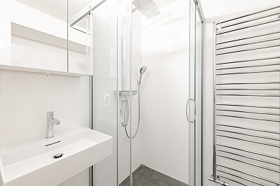 Varšavská, Vinohrady - Prague 2 | Rent, Apartment One-bedroom (2+kk), 53 m²