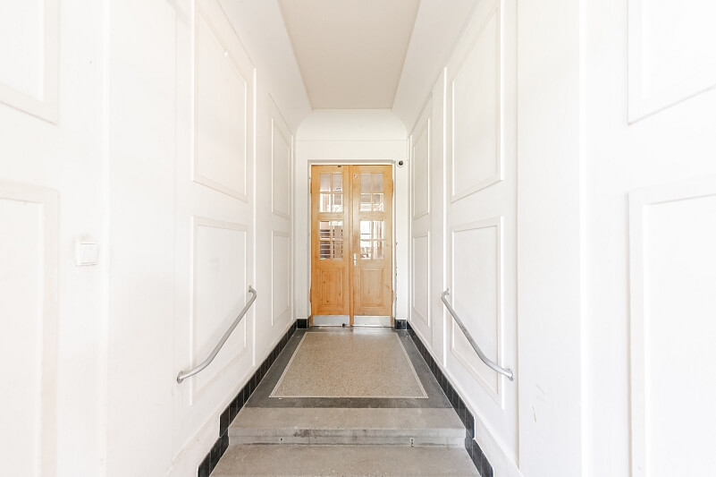 Pod tratí, Smíchov - Prague 5 | Rent, Apartment Two-bedroom (3+1), 121 m²