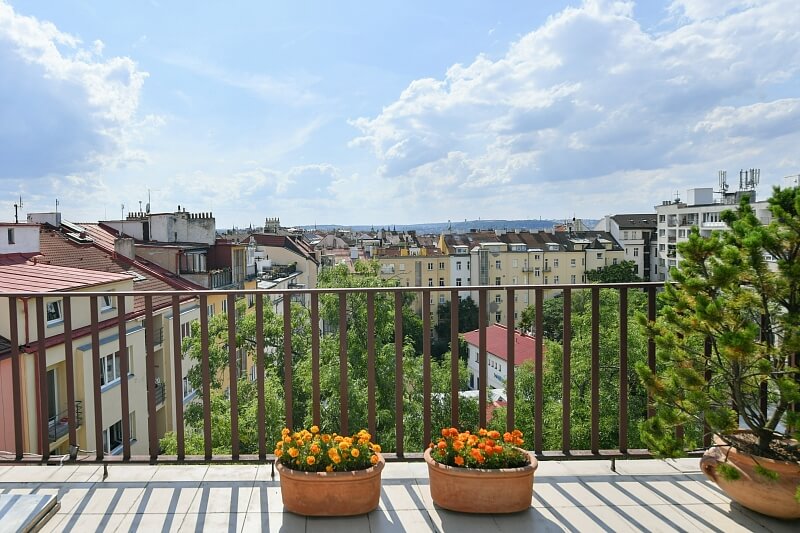 Kolínská, Vinohrady - Prague 3 | Rent, Apartment Three-bedroom (4+kk), 152 m²