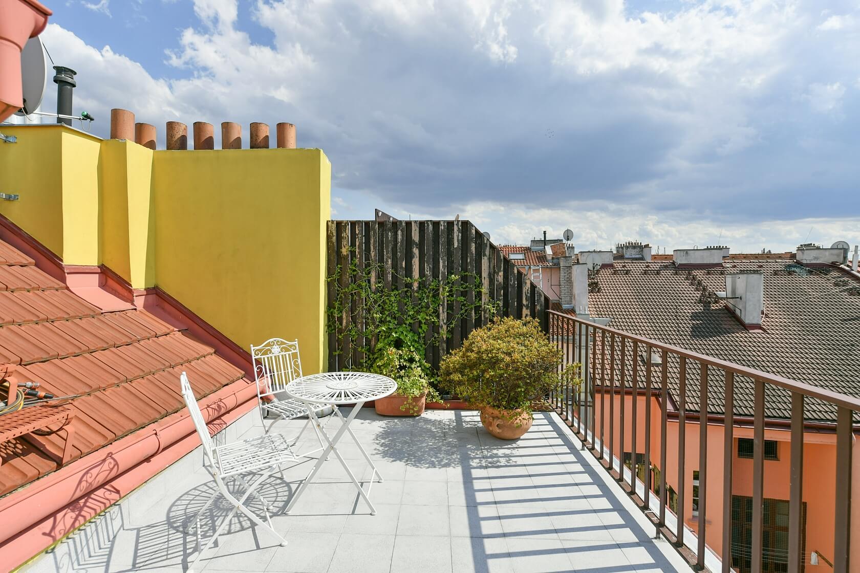 Kolínská, Vinohrady - Prague 3 | Rent, Apartment Three-bedroom (4+kk), 152 m²