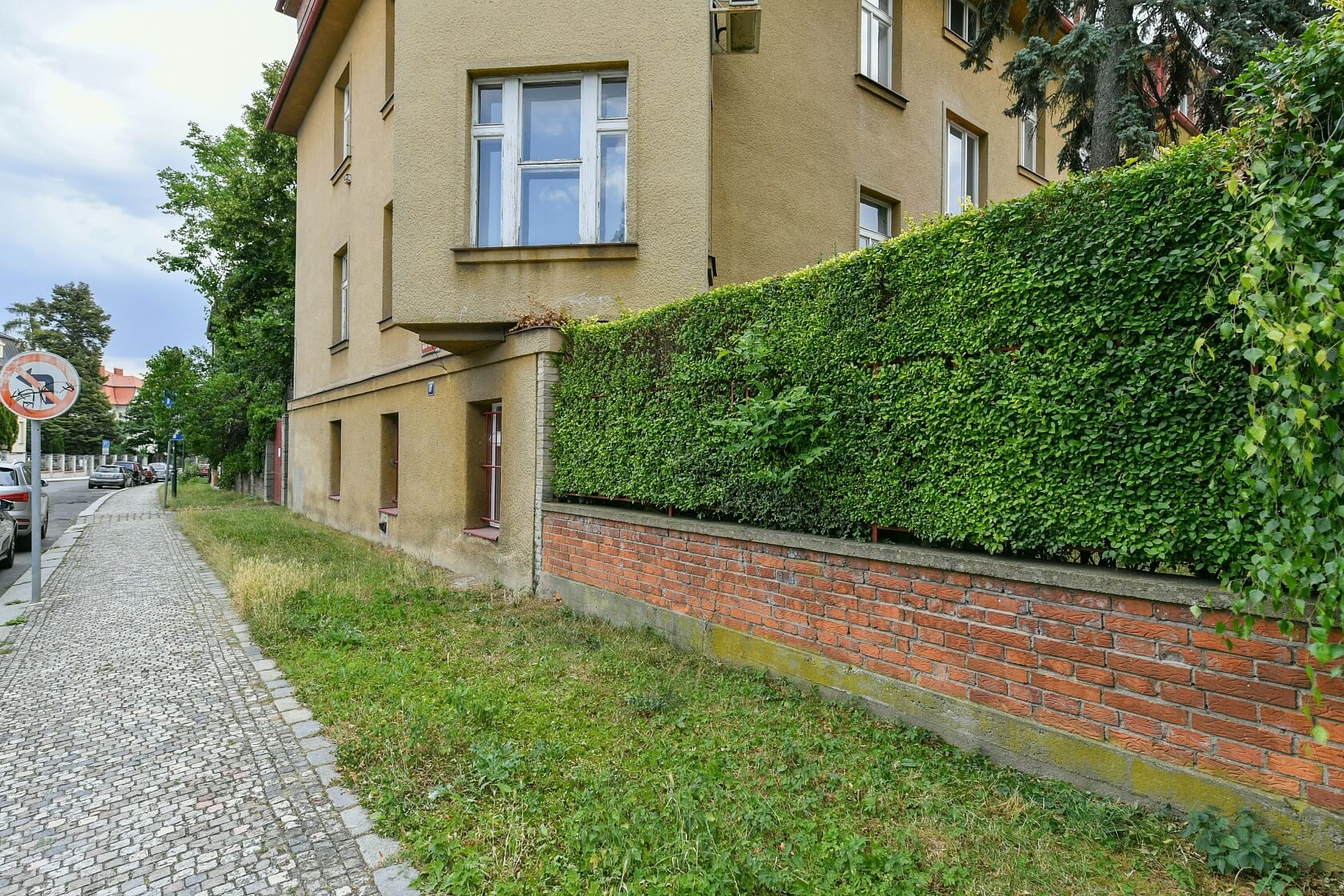 Mickiewiczova, Hradčany - Prague 6 | Sale, Apartment One-bedroom (2+1), 65 m²