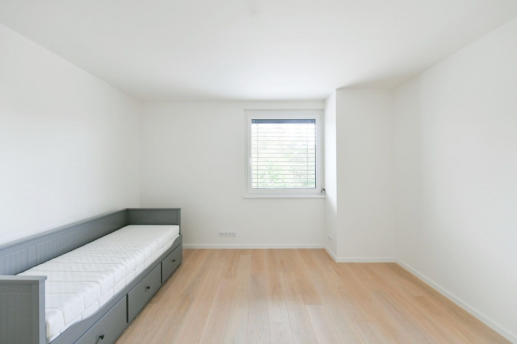 Laurinova, Stodůlky - Prague 5 | Rent, House Three-bedroom (4+kk), 136 m²