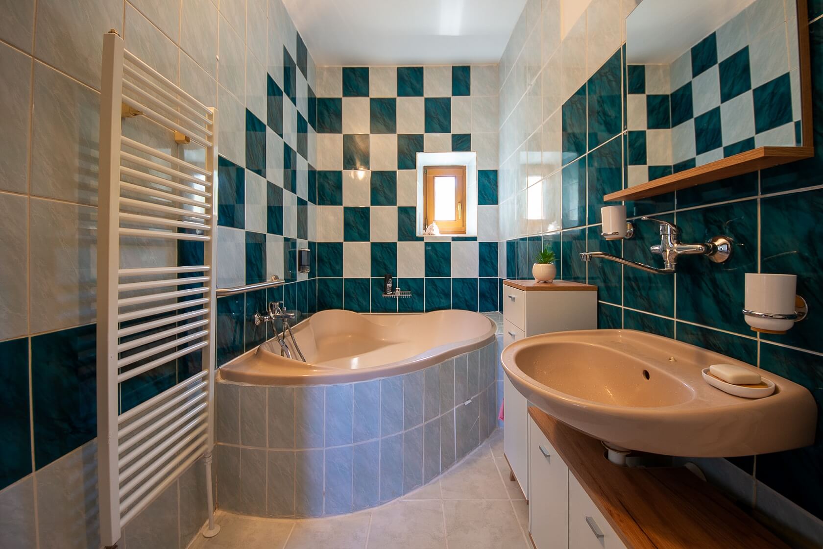 Bratislavský kraj, Devínska Nová Ves - Bratislava IV | Pronájem, Rodinný dům 3+kk, 63 m²