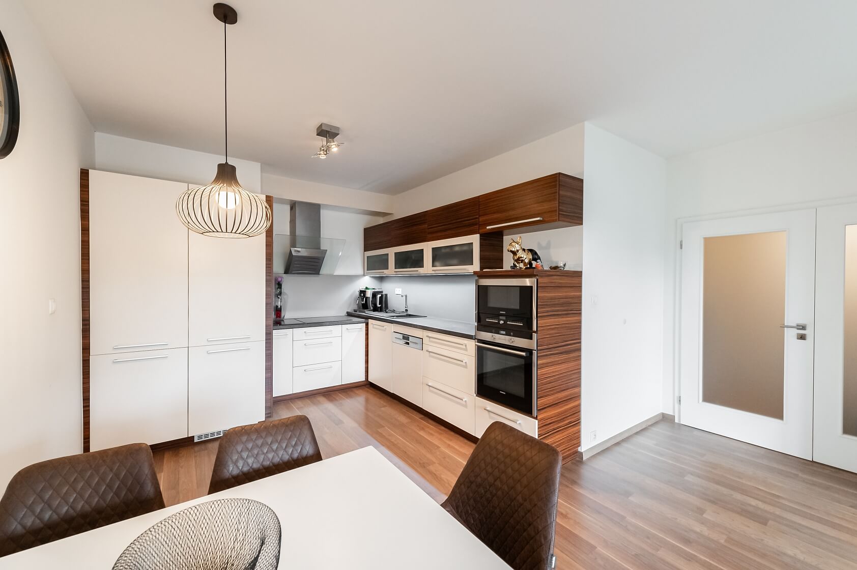 V Mezihoří, Libeň - Prague 8 | Sale, Apartment Three-bedroom (4+kk), 116 m²