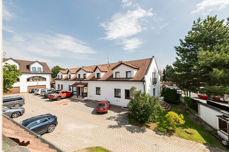 Květnové náměstí, Průhonice - Praha-západ | Pronájem, Rodinný dům 4+1, 190 m²