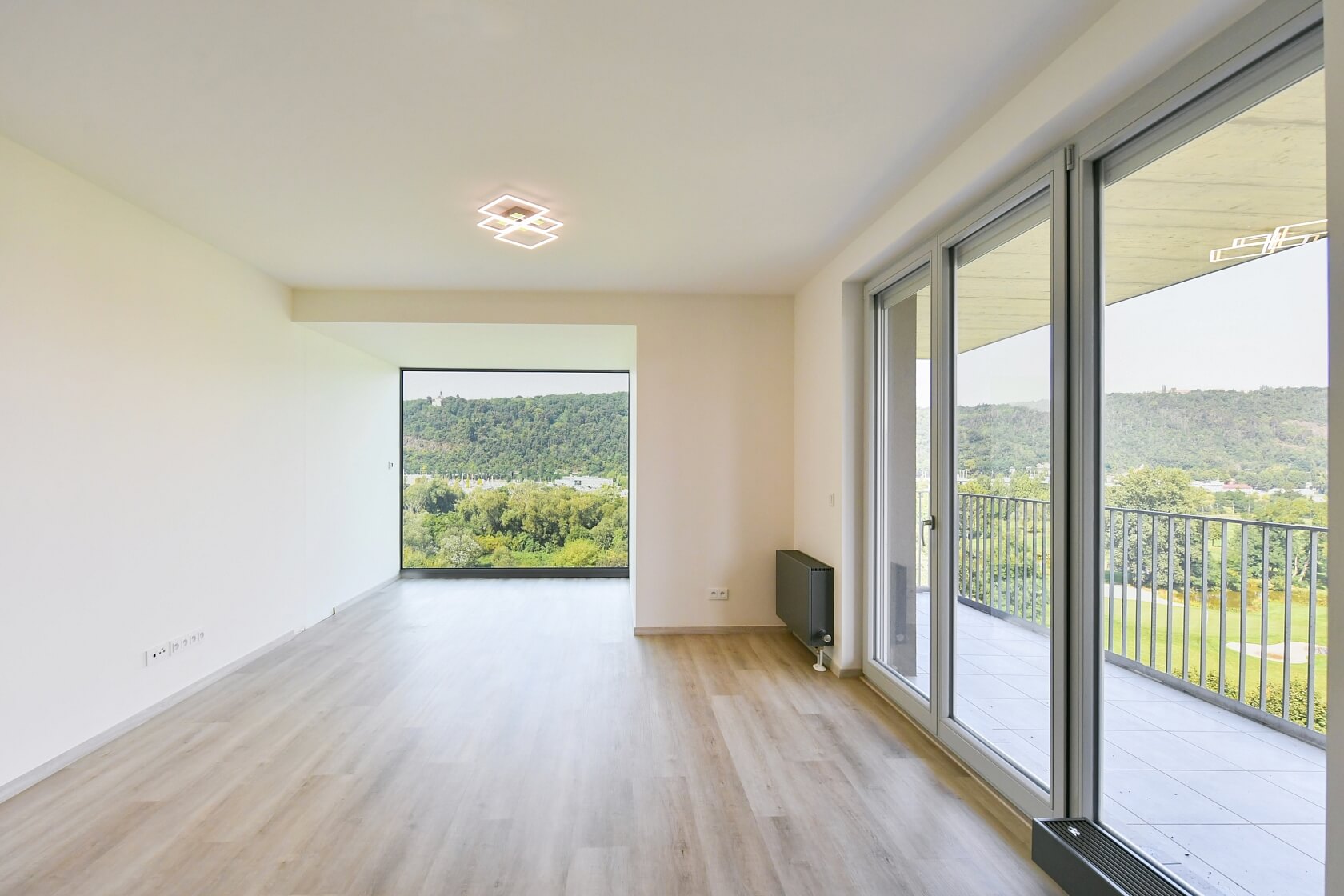 Mezi Vodami, Modřany - Praha 4 | Pronájem, Byt 3+kk, 128 m²