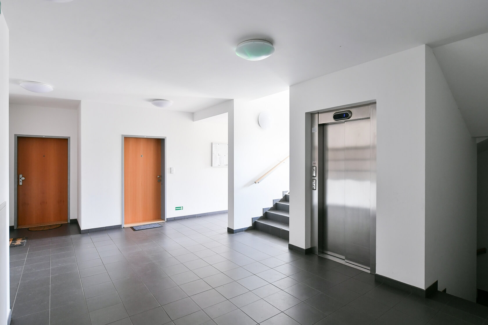 Vidlák, Hostavice - Prague 9 | Rent, Apartment One-bedroom (2+kk), 62 m²