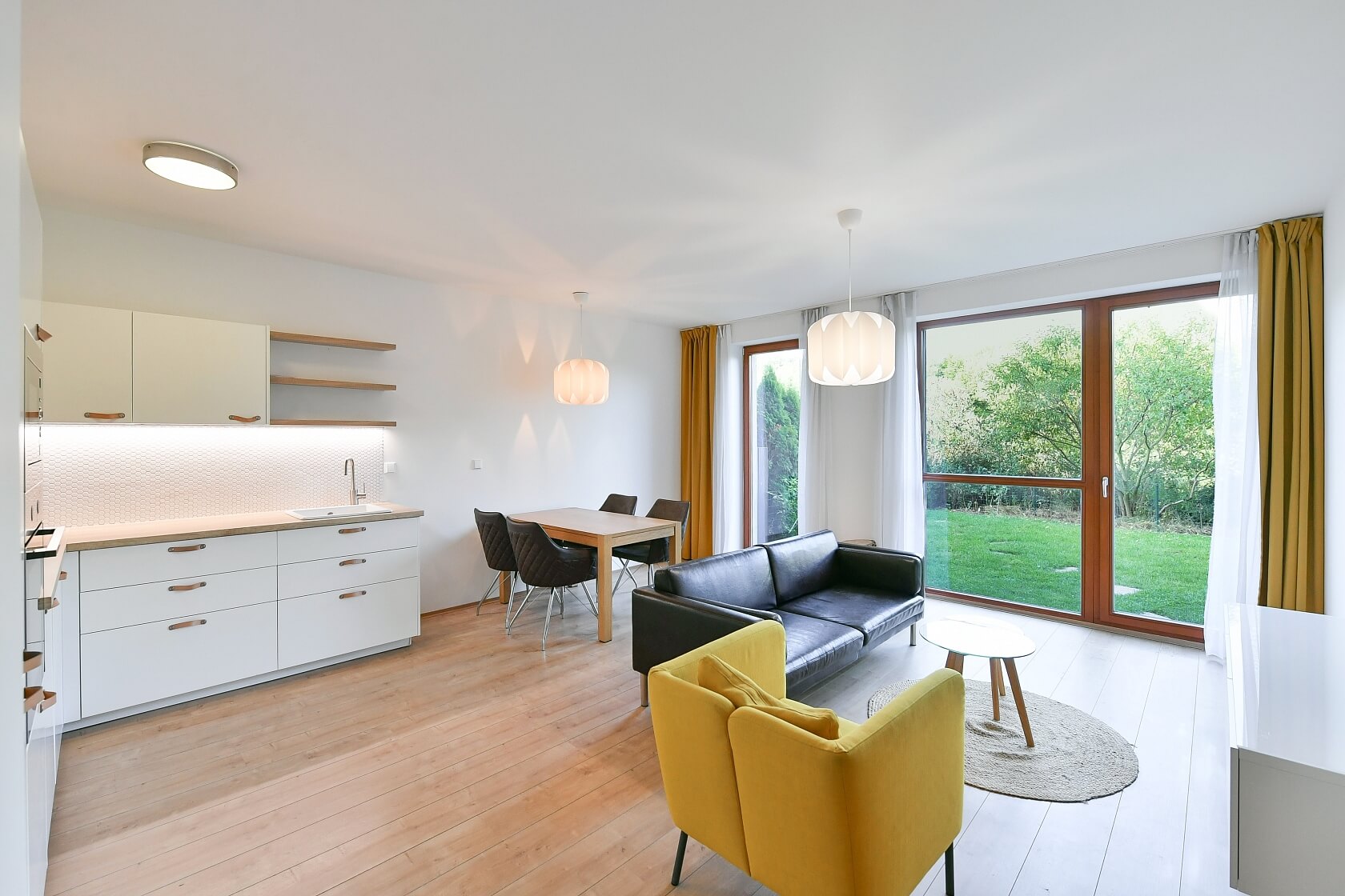 Vidlák, Hostavice - Prague 9 | Rent, Apartment One-bedroom (2+kk), 62 m²