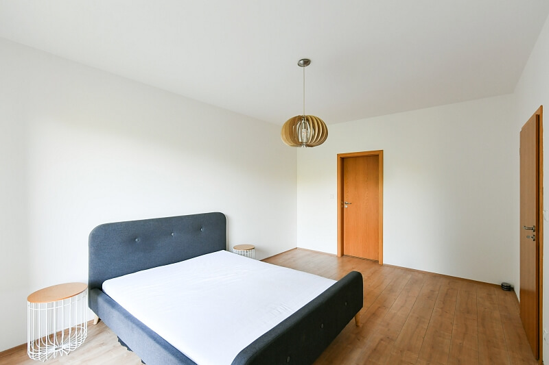 Vidlák, Hostavice - Prague 9 | Rent, Apartment One-bedroom (2+kk), 62 m²