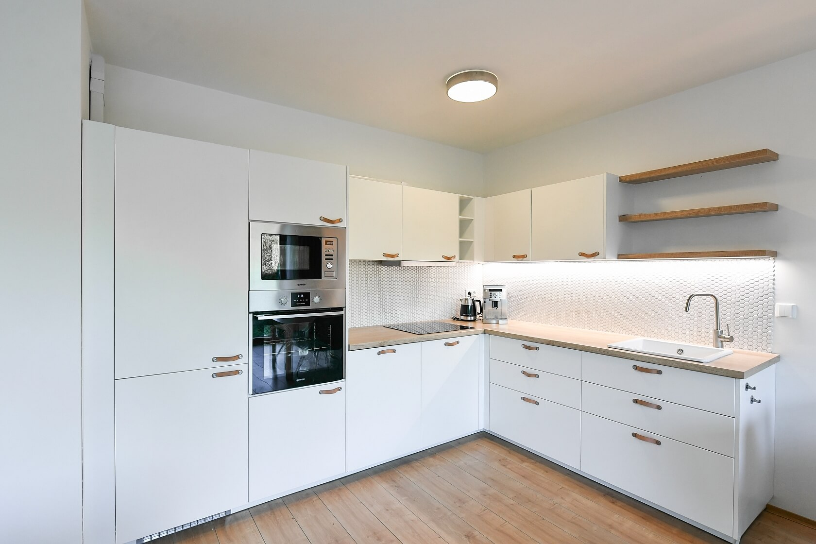 Vidlák, Hostavice - Praha 9 | Pronájem, Byt 2+kk, 62 m²
