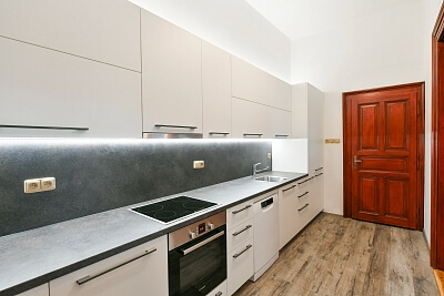 Janáčkovo nábřeží, Smíchov - Praha 5 | Pronájem, Byt 2+1, 72 m²