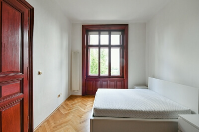 Janáčkovo nábřeží, Smíchov - Prague 5 | Rent, Apartment One-bedroom (2+1), 72 m²