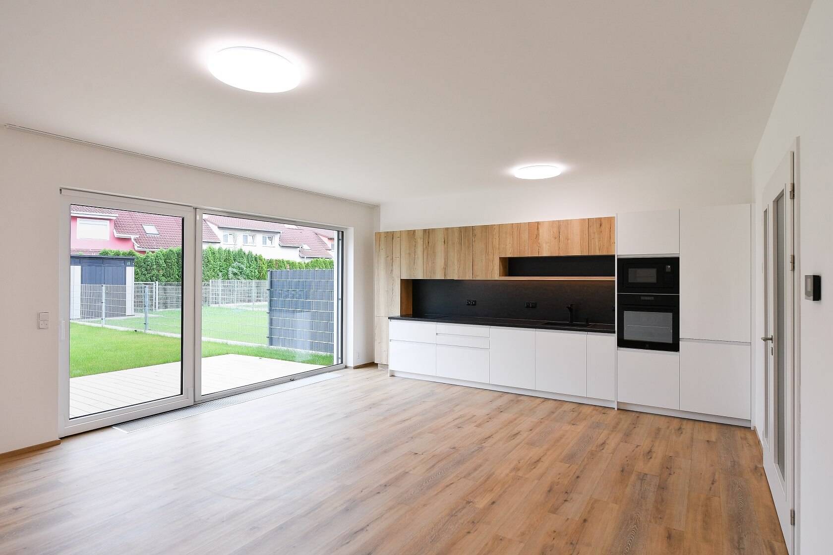 Vrbová, Vestec - Praha-západ | Rent, House Three-bedroom (4+kk), 165 m²